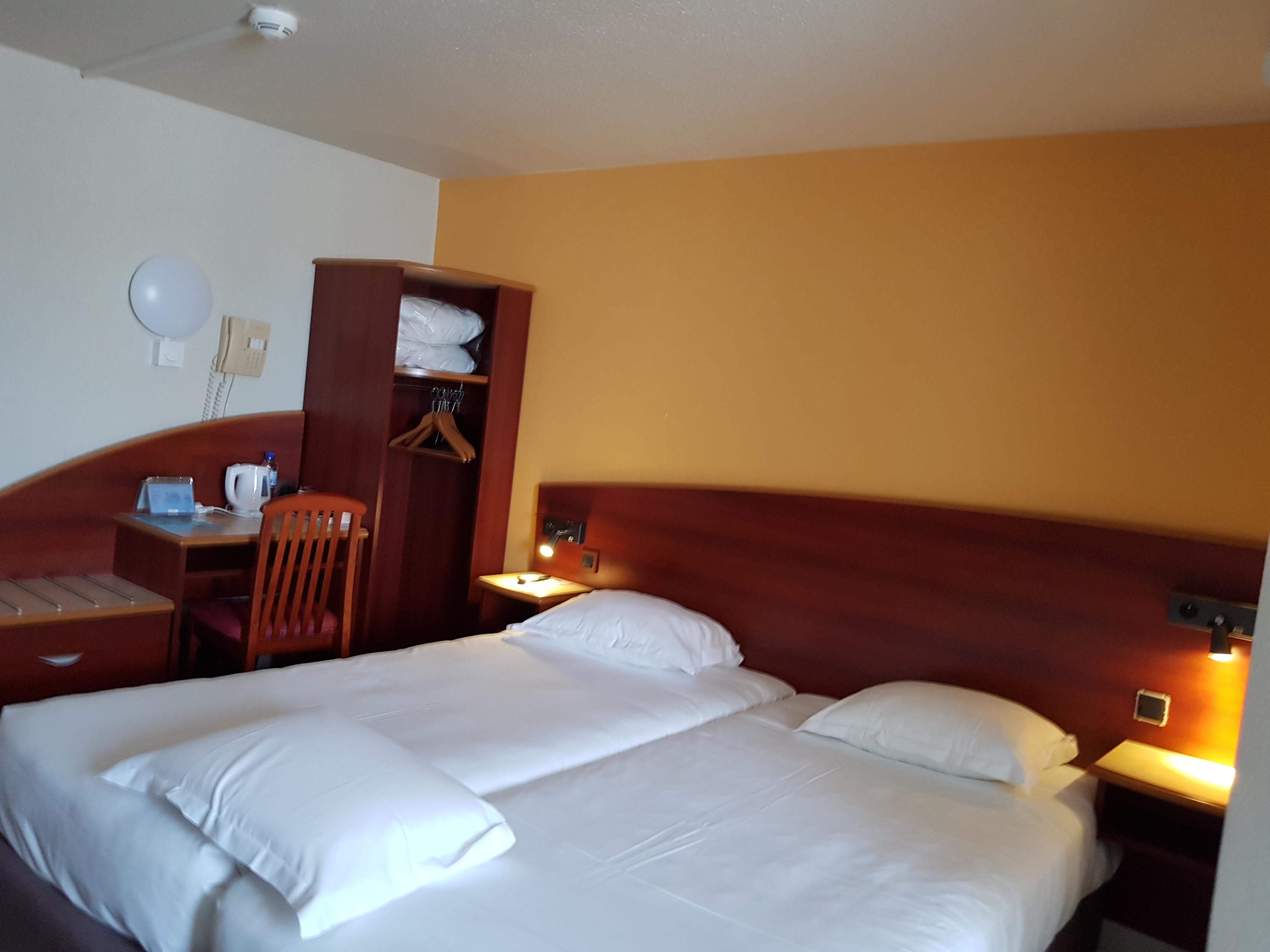 Comfort Hotel Étampes Zewnętrze zdjęcie