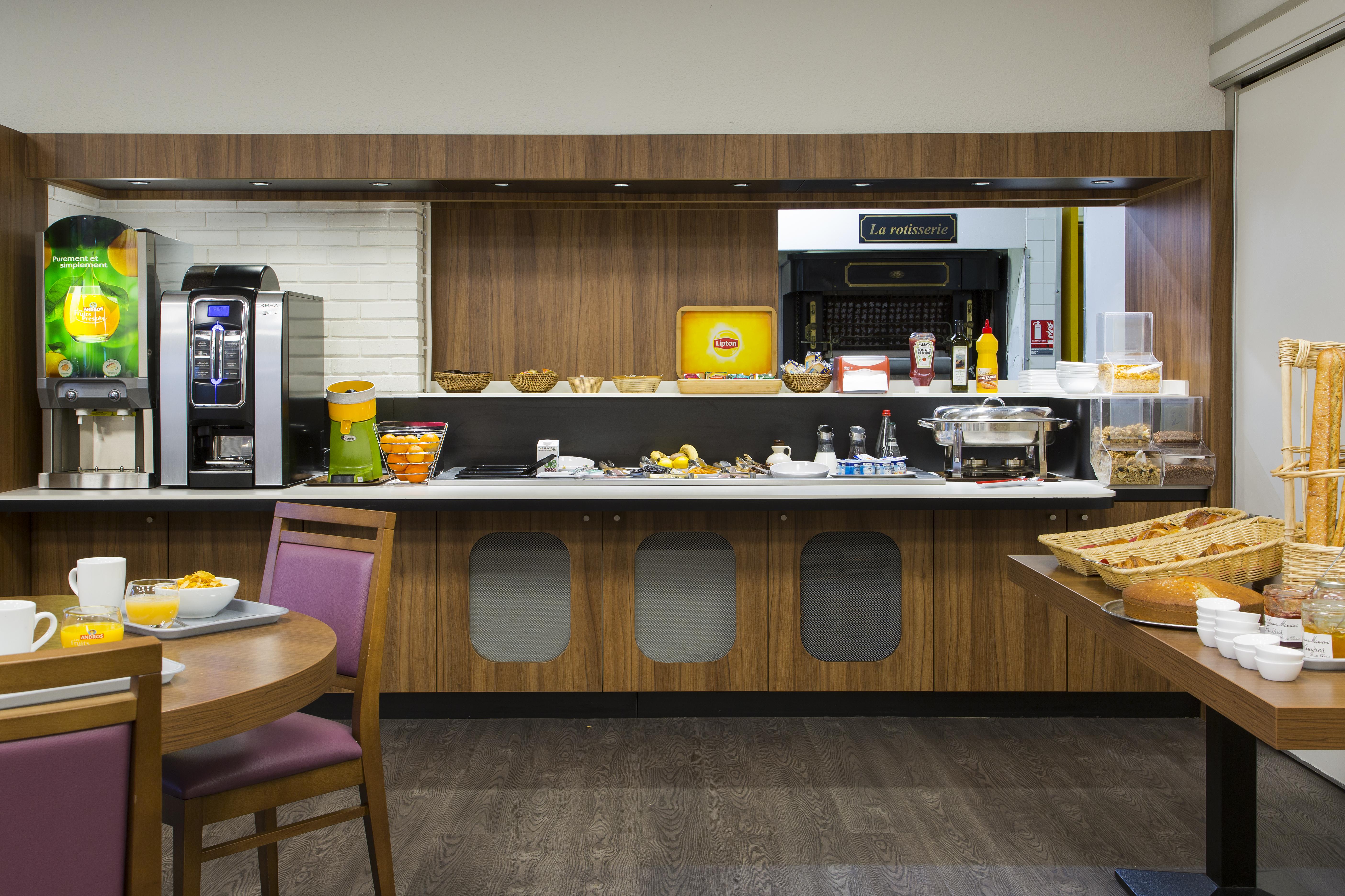 Comfort Hotel Étampes Zewnętrze zdjęcie