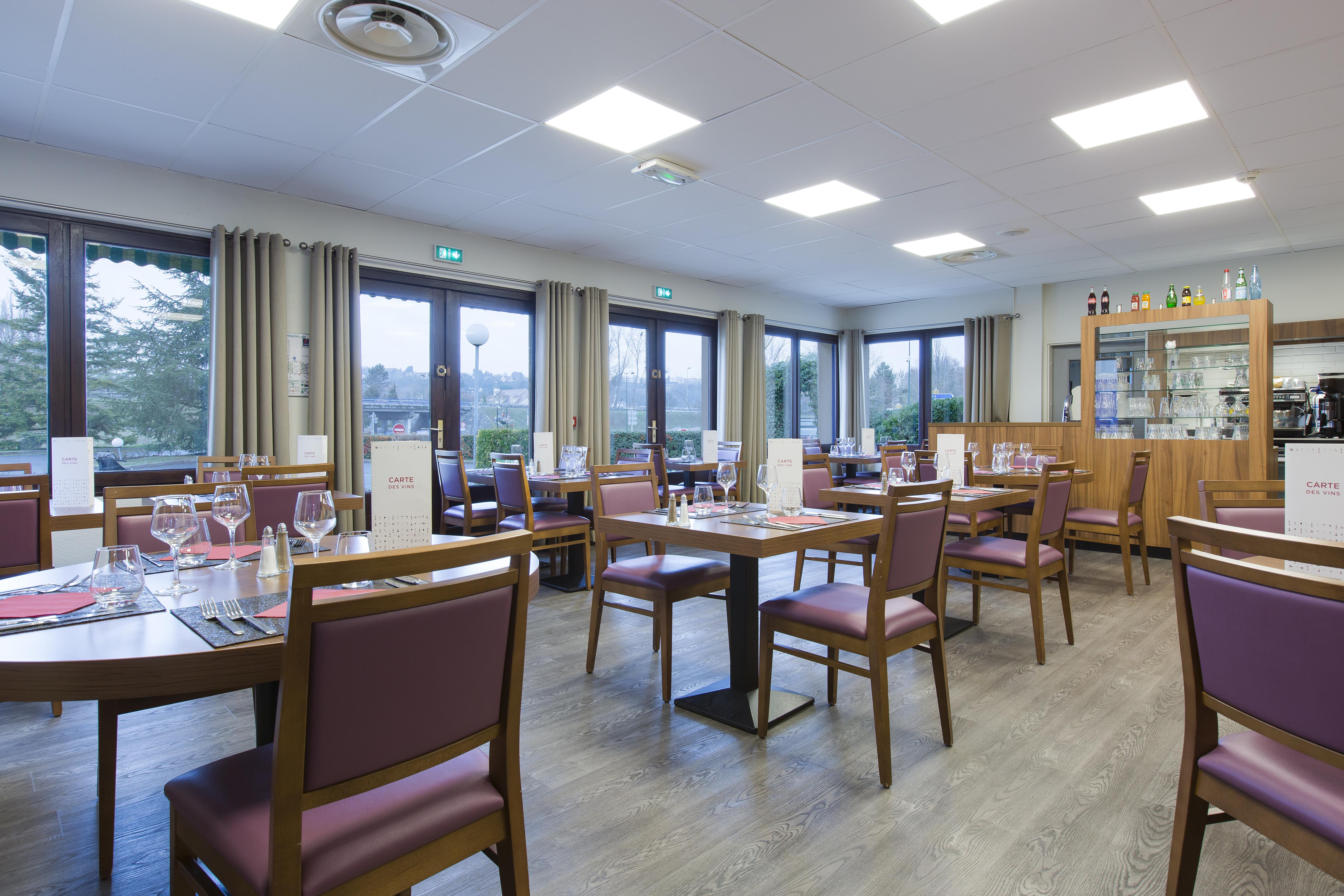 Comfort Hotel Étampes Zewnętrze zdjęcie