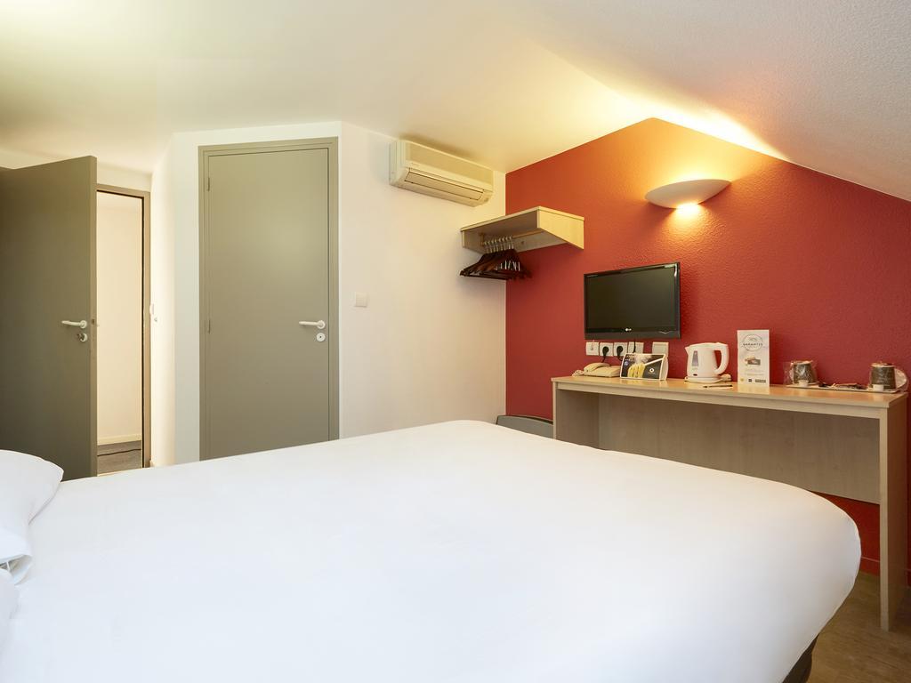 Comfort Hotel Étampes Zewnętrze zdjęcie
