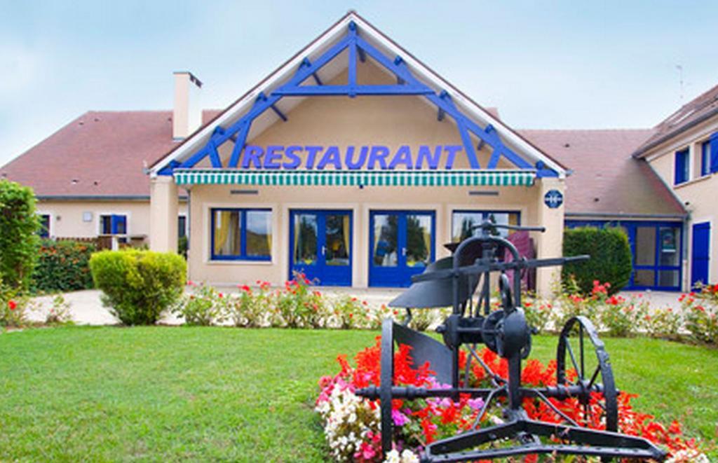 Comfort Hotel Étampes Zewnętrze zdjęcie