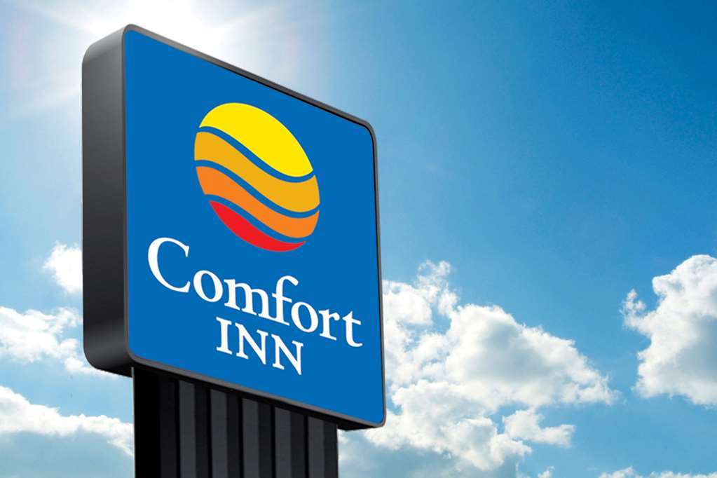 Comfort Hotel Étampes Zewnętrze zdjęcie